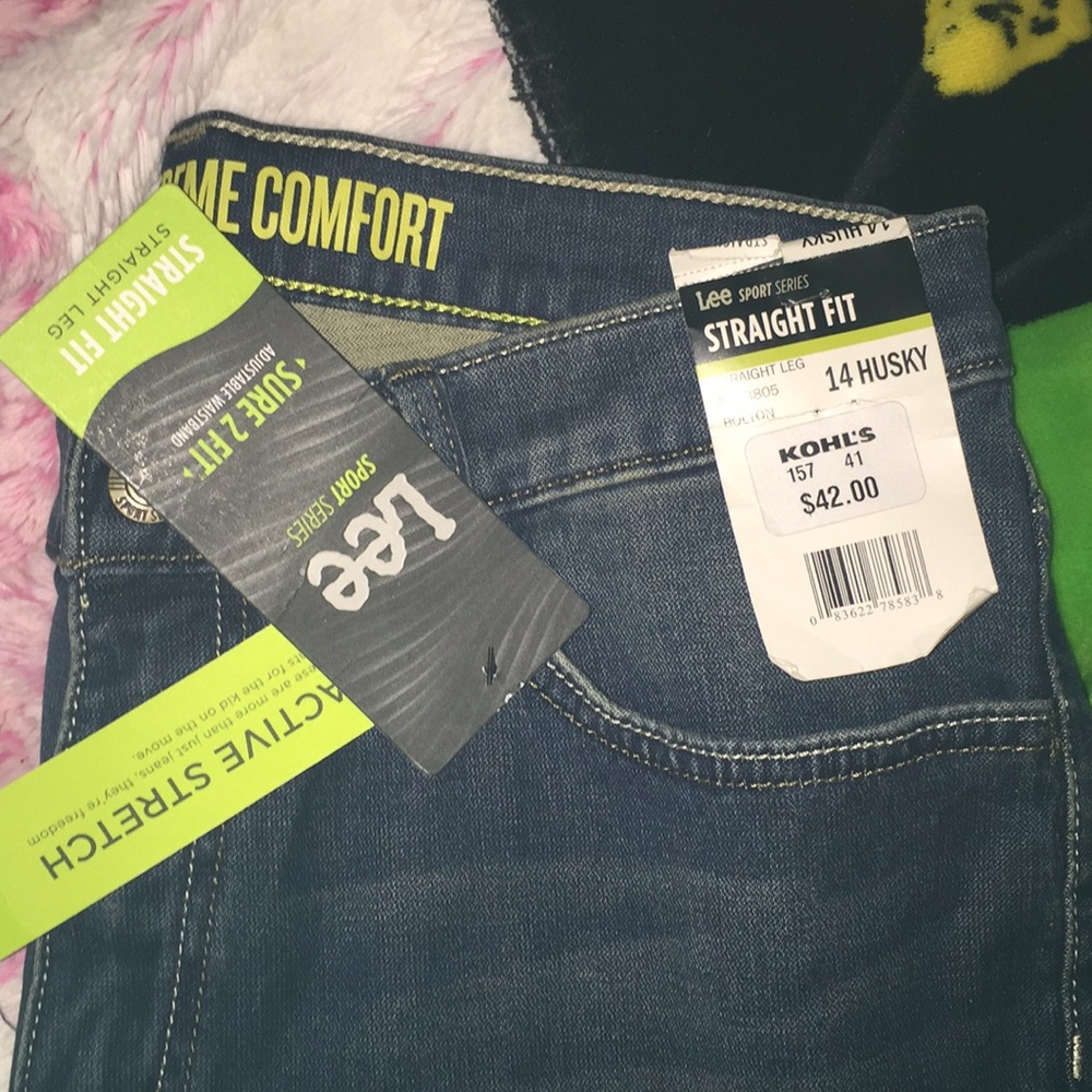 Straight leg jeans Husky adjustable waist.